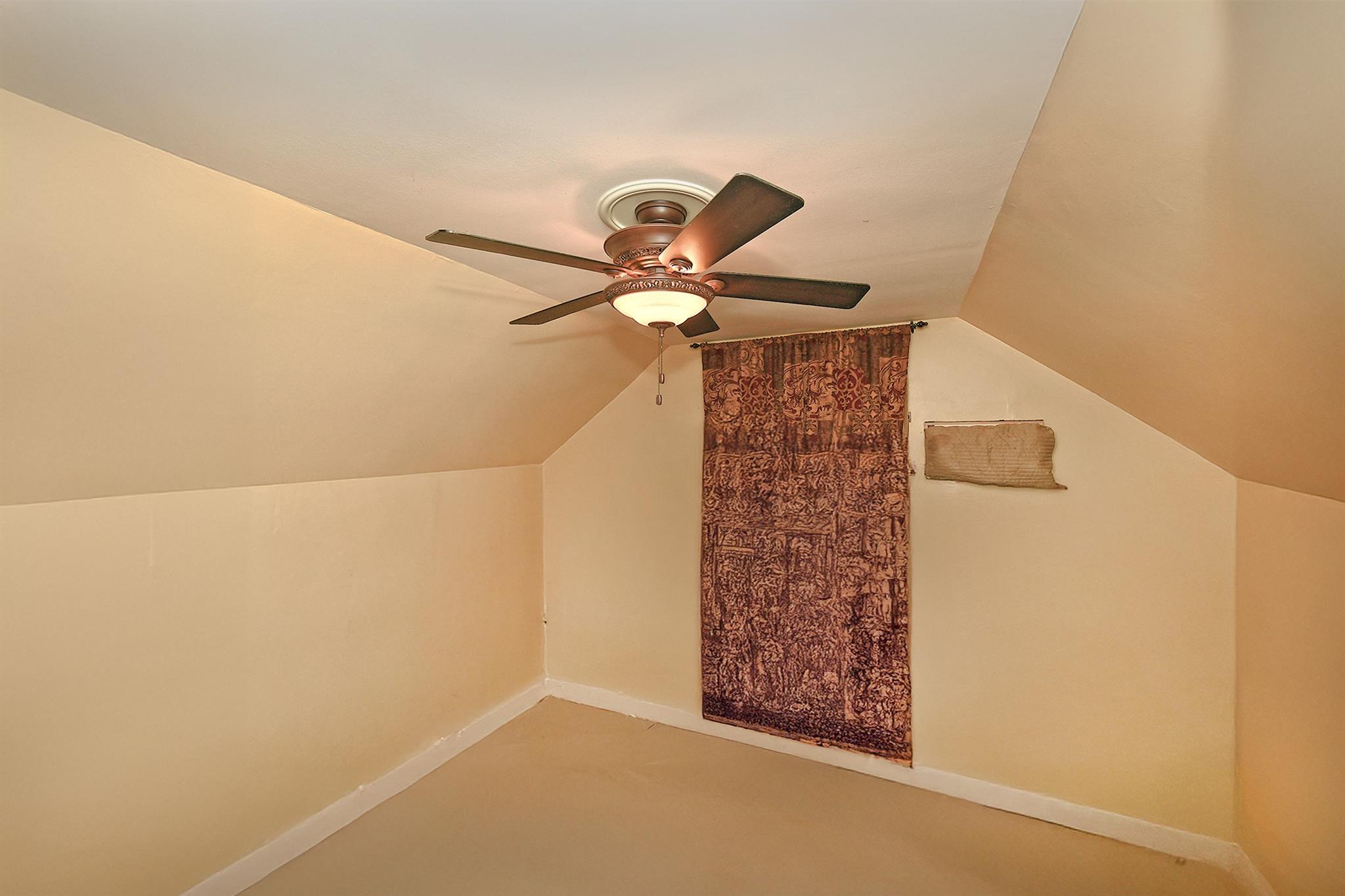 265 Orchid Road, Levittown, New York image 12