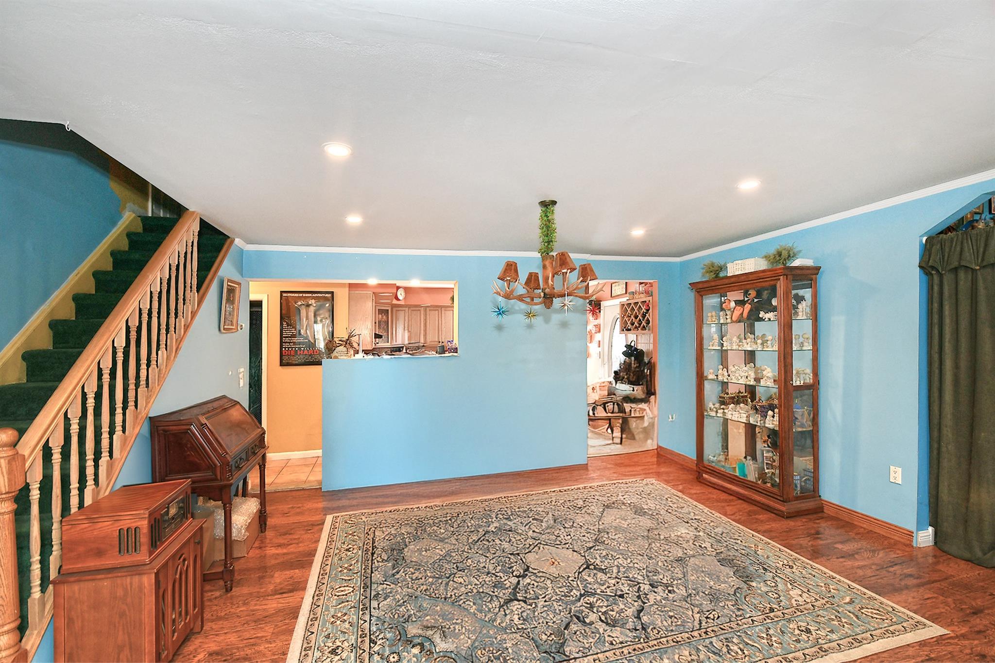 265 Orchid Road, Levittown, New York image 5