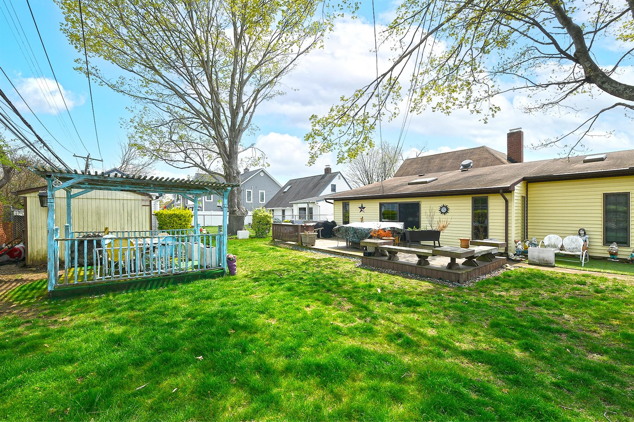 265 Orchid Road, Levittown, New York image 17