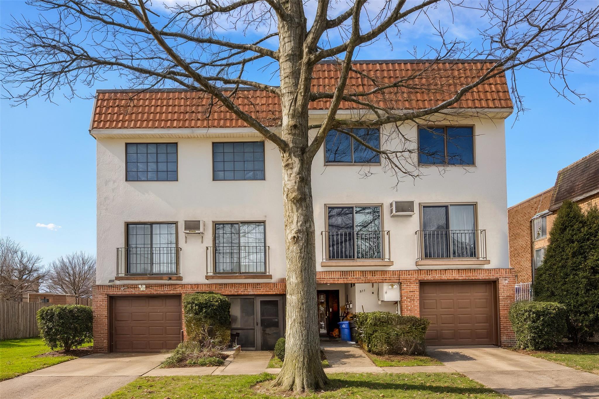 Julius Road, College Point, Queens, NY - 3 Bedrooms  
3 Bathrooms  
7 Rooms - 
