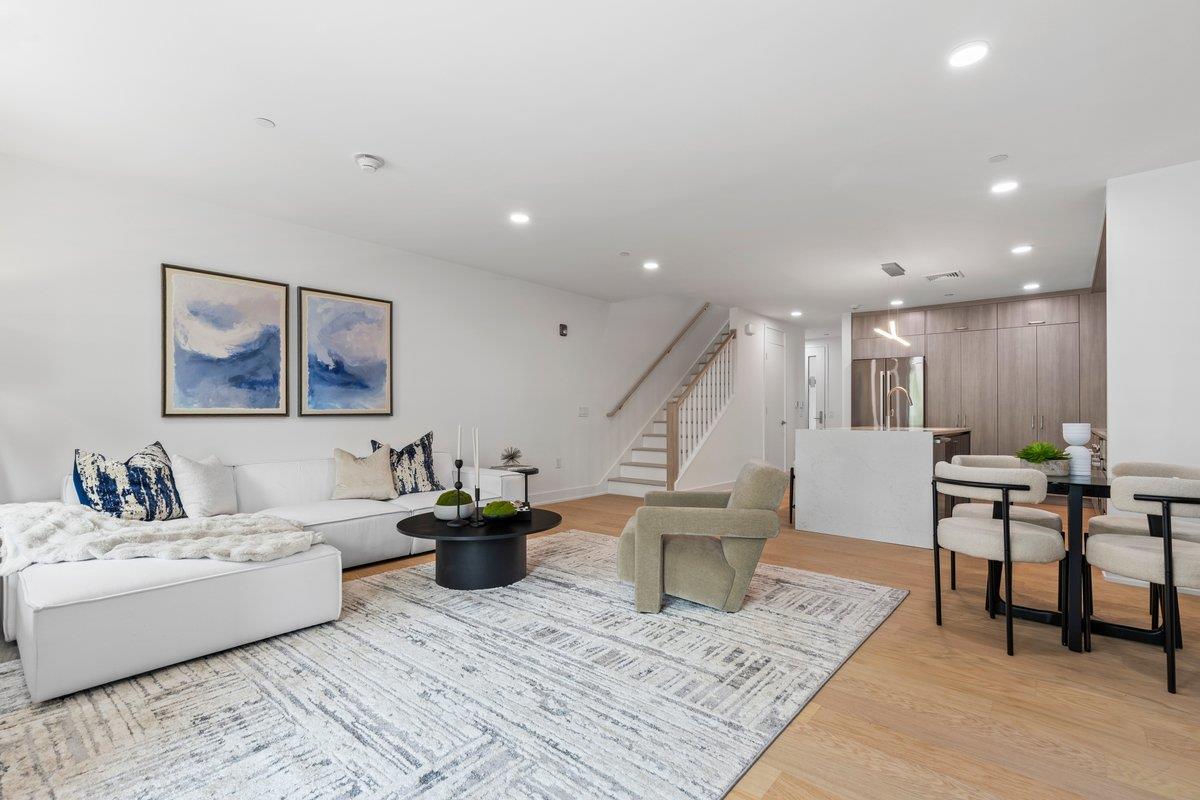 Rental Property at Calvert Street Th11, Harrison, New York - Bedrooms: 4 
Bathrooms: 4 
Rooms: 6  - $9,650 MO.