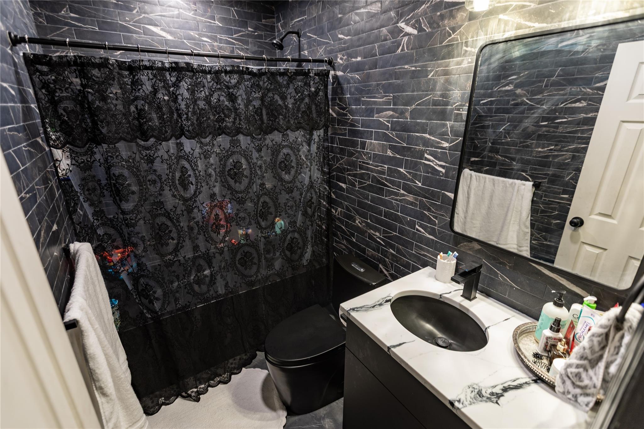 529 Hazel Drive, Woodmere, New York image 10