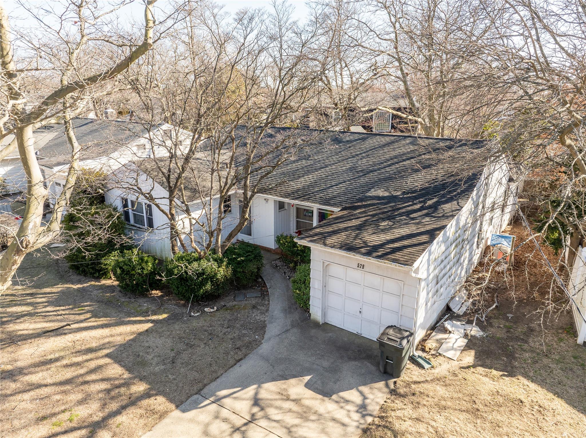 529 Hazel Drive, Woodmere, New York image 2