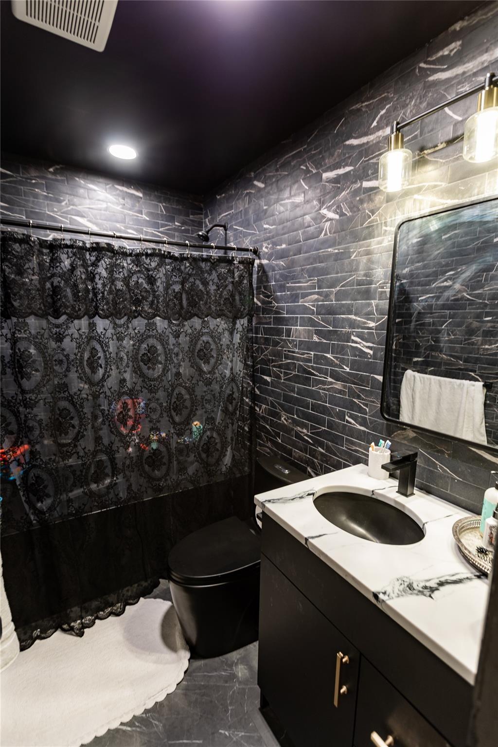 529 Hazel Drive, Woodmere, New York image 9