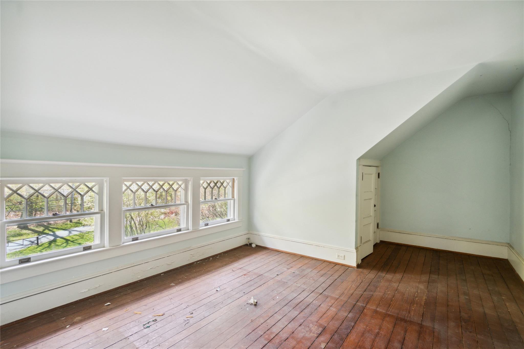 297 Buckram Road, Locust Valley, New York image 16