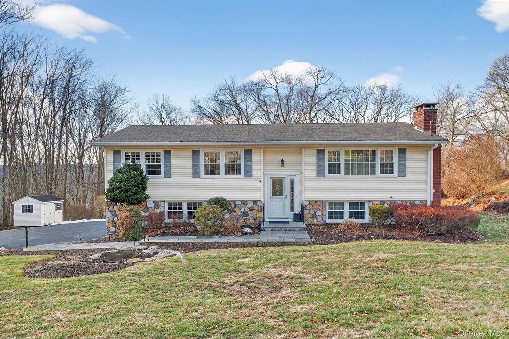 Photo of 34 Lindy Drive, Carmel, NY 10512 (MLS # 950667)