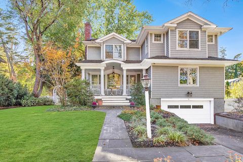 6 Reid Avenue Port Washington NY 11050