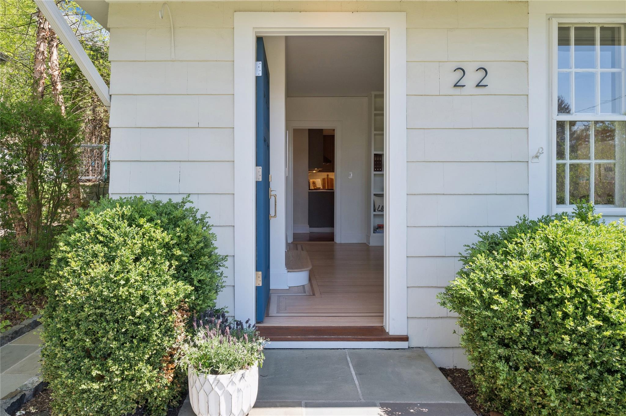 22 Bellair Drive, Dobbs Ferry, New York image 2