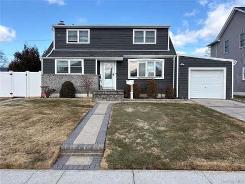Homes For Sale - 3021 Terrace Road<br/> Wantagh, NY 11793