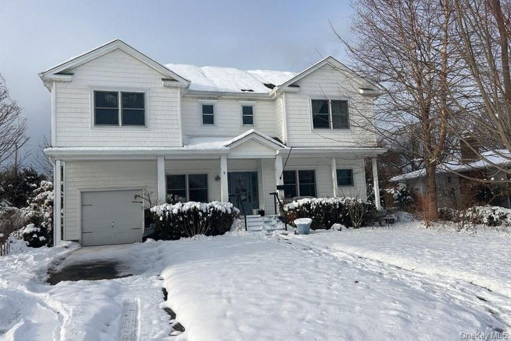 Photo of 9 Floral Lane, Saint James, NY 11780 (MLS # 944120)