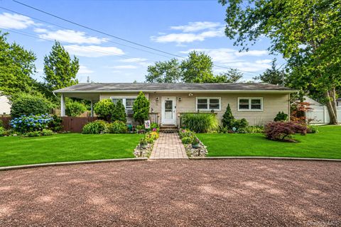 Homes For Sale - 22 Jane Street<br/> Suffolk County, Selden, NY 11784