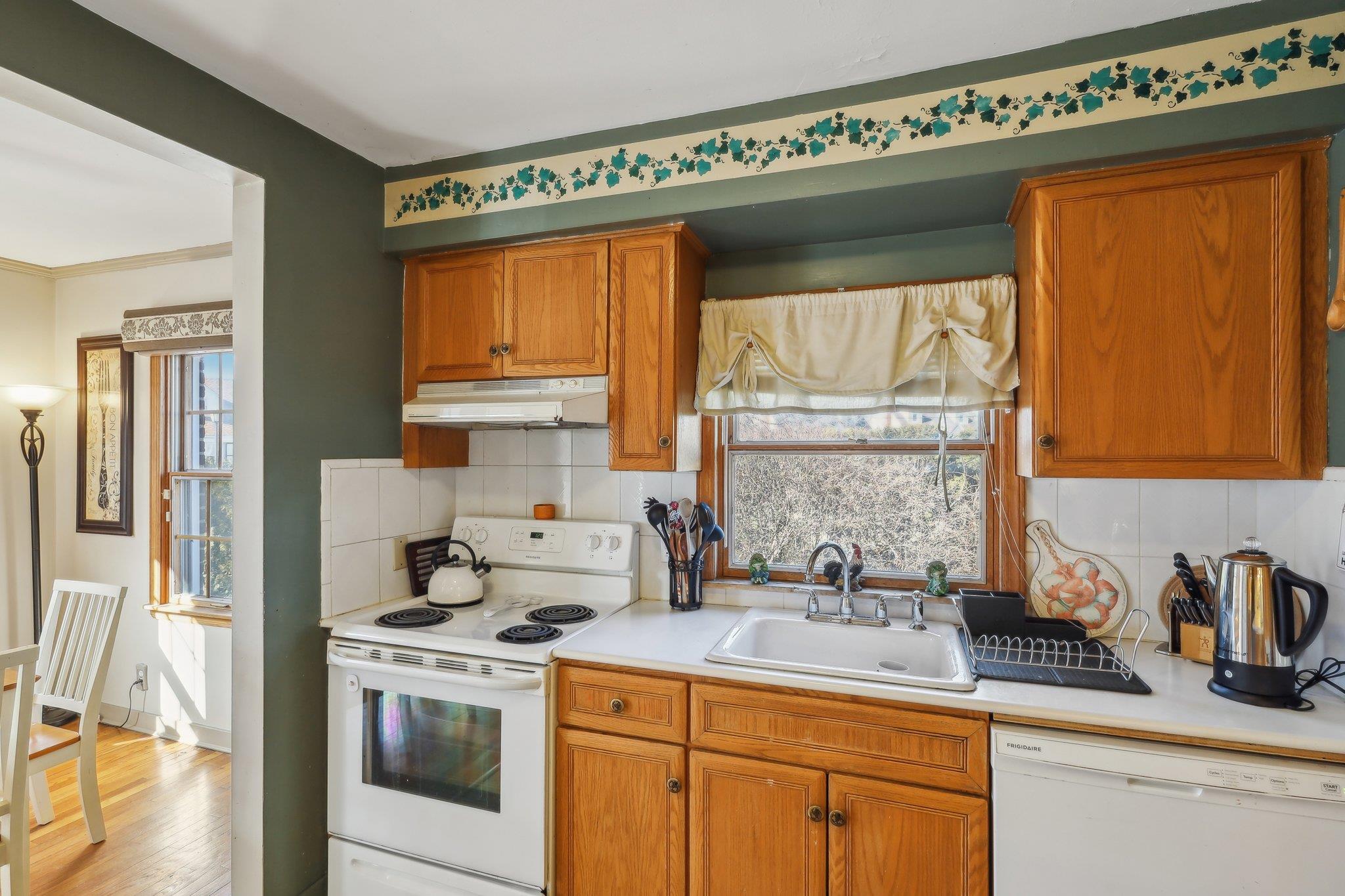 34 Yale Boulevard, New Hyde Park, New York image 25