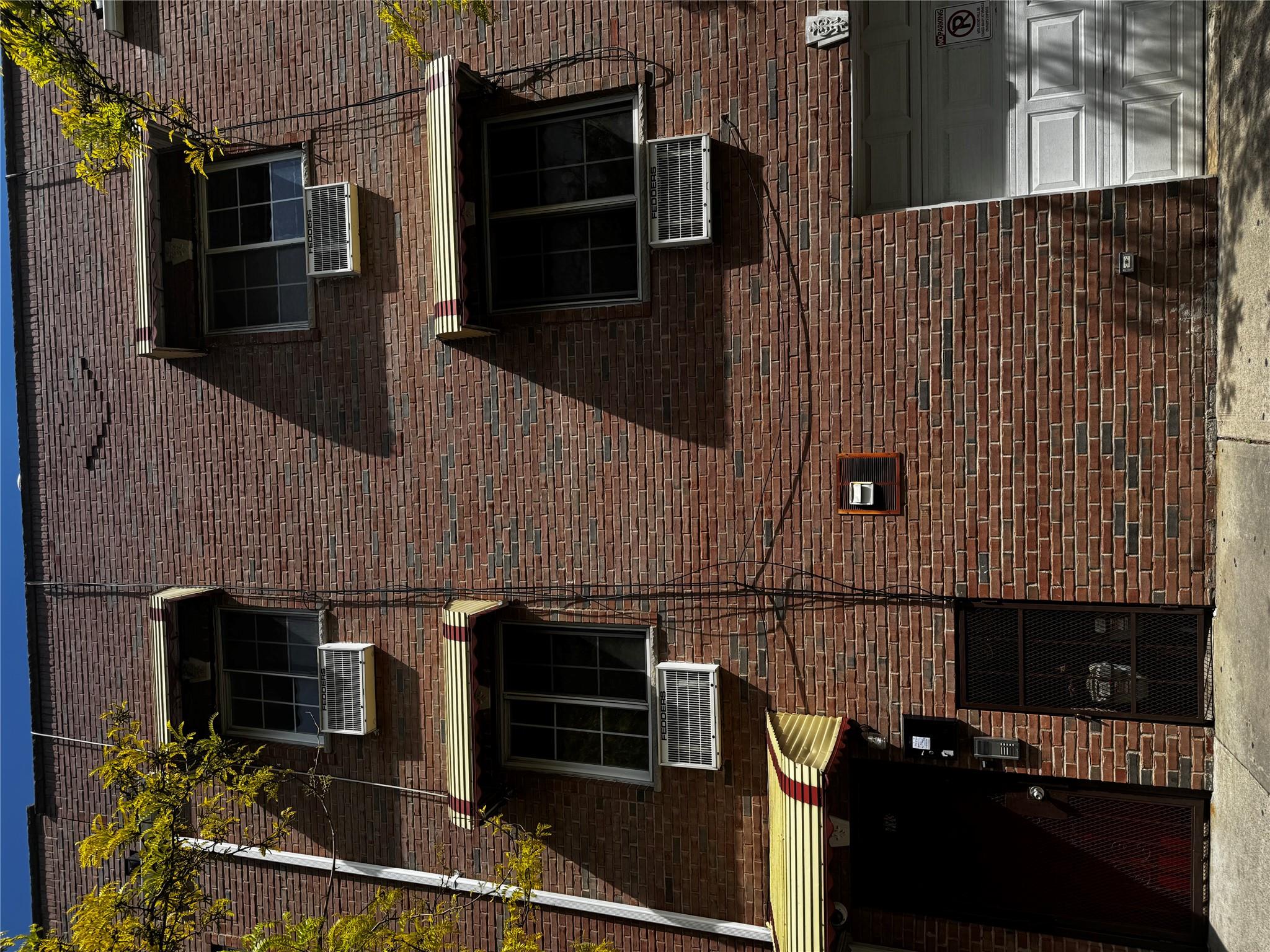 773 E 166th Street, Bronx, New York image 2
