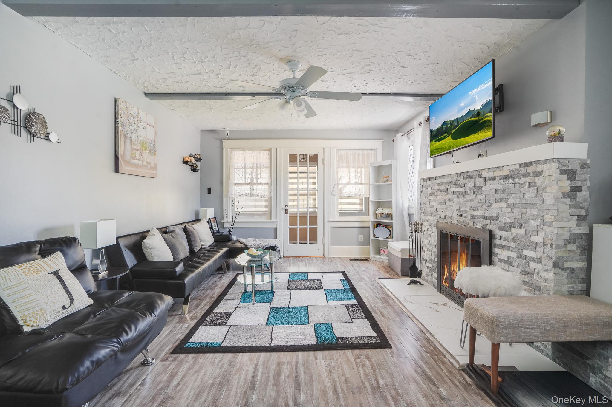 4 Crestwood Boulevard