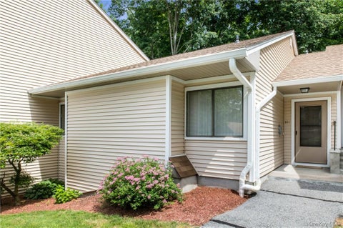 Condo For Rent - 96 Molly Pitcher Lane #I<br/> Westchester County, Yorktown Heights, NY 10598
