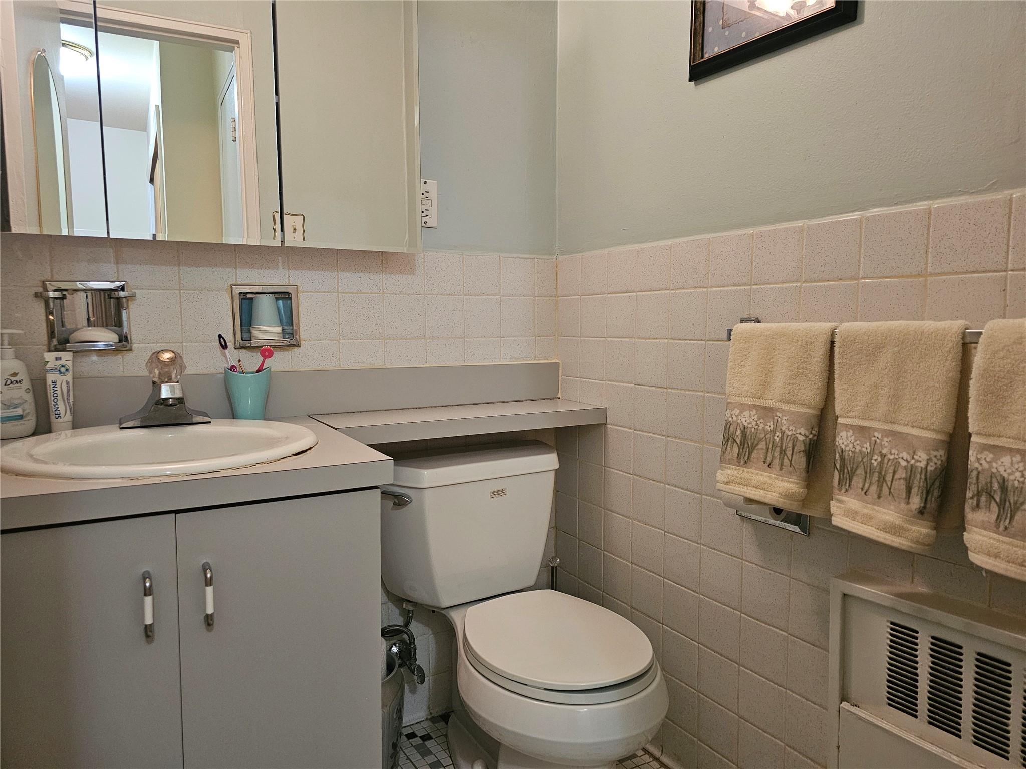 601 Chestnut Street #B3, Cedarhurst, New York image 13