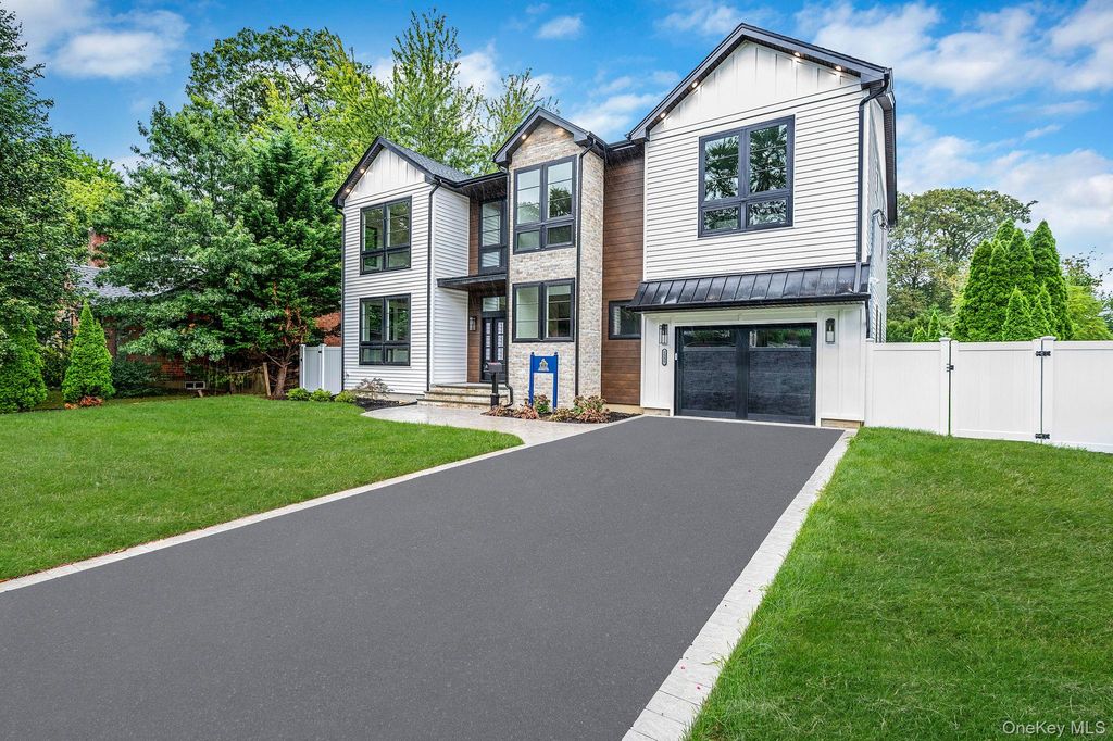 Photo of 1555 Henry Road, Wantagh, NY 11793 (MLS # 904067)