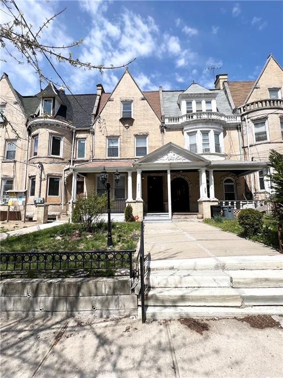 E Prospect Avenue, Mount Vernon, New York - 6 Bedrooms  
3 Bathrooms - 