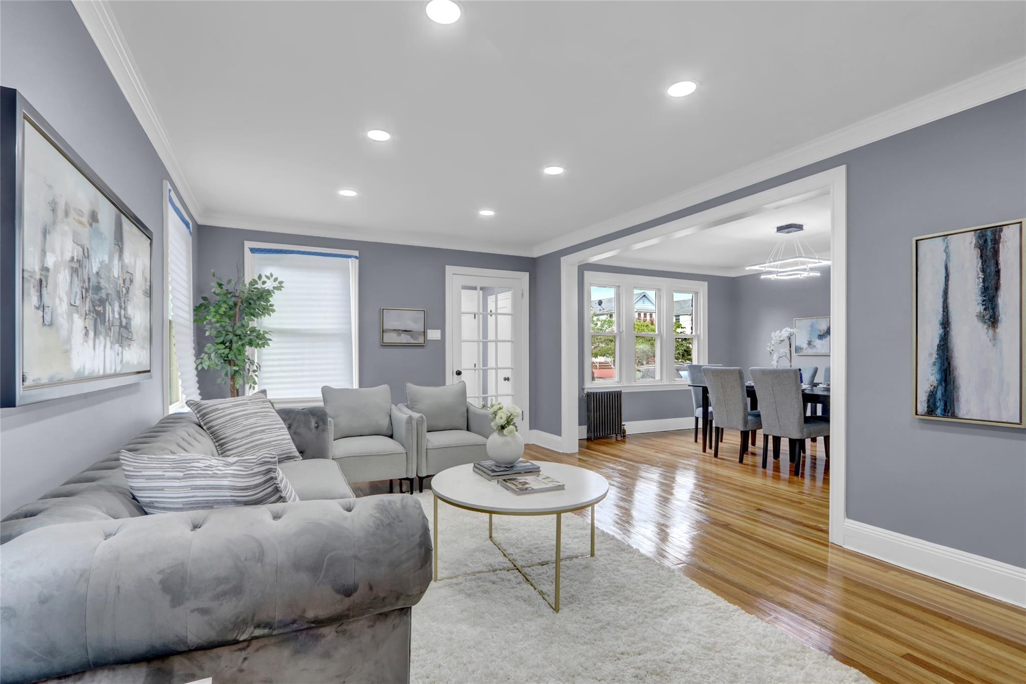 219th Street, Queens Village, Queens, NY - 5 Bedrooms  
3 Bathrooms  
11 Rooms - 