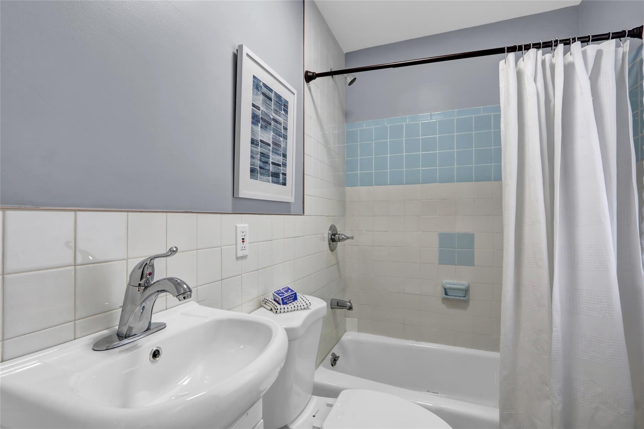 90-33 219th Street, Queens Village, New York image 9