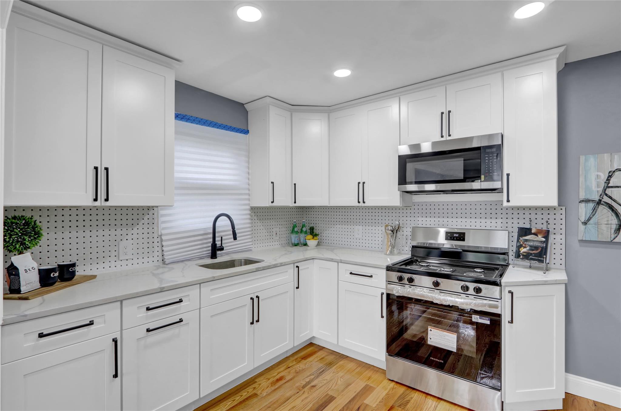 90-33 219th Street, Queens Village, New York image 6