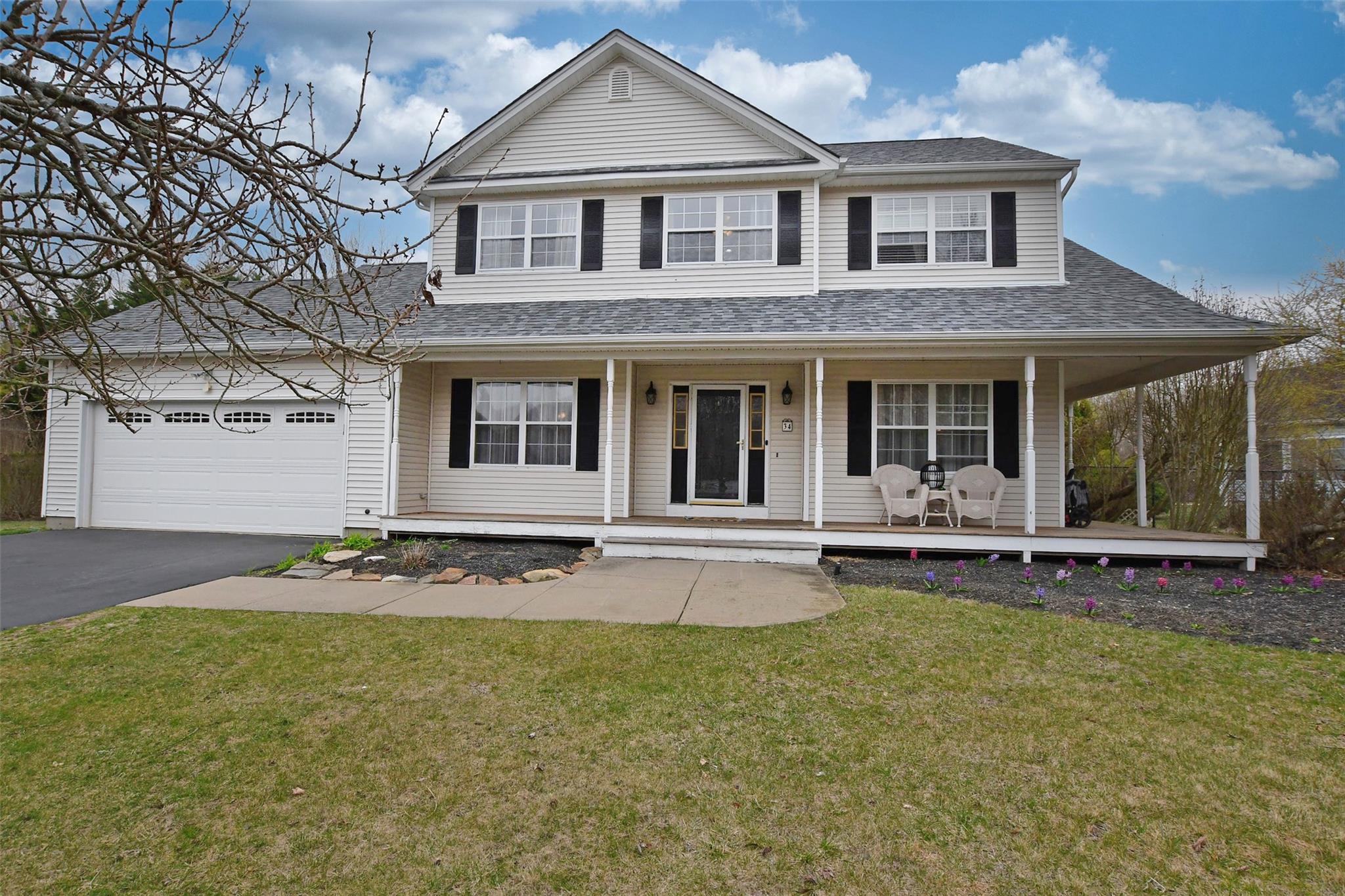 34 W Paige Lane, Moriches, New York image 1
