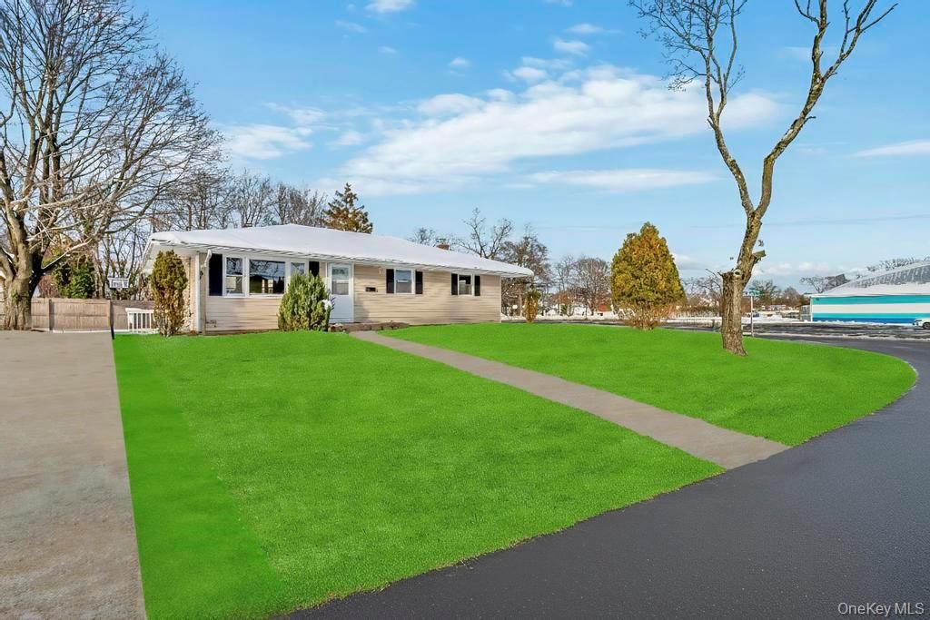 Photo of 3 Radburn Lane, Port Jefferson Station, NY 11776 (MLS # 944665)