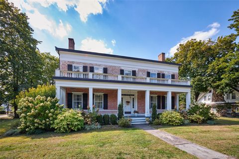 Homes For Sale - 19 Orange Turnpike<br/> Sloatsburg, NY 10974