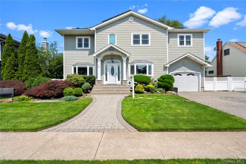 15 Cedar Drive Plainview NY 11803