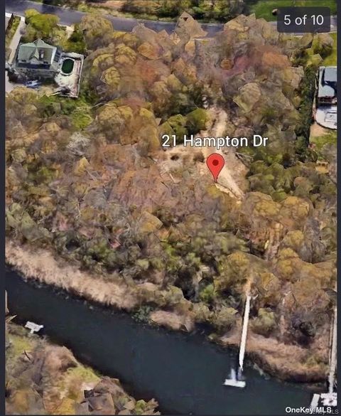 21 Hampton Drive Center Moriches NY 11934