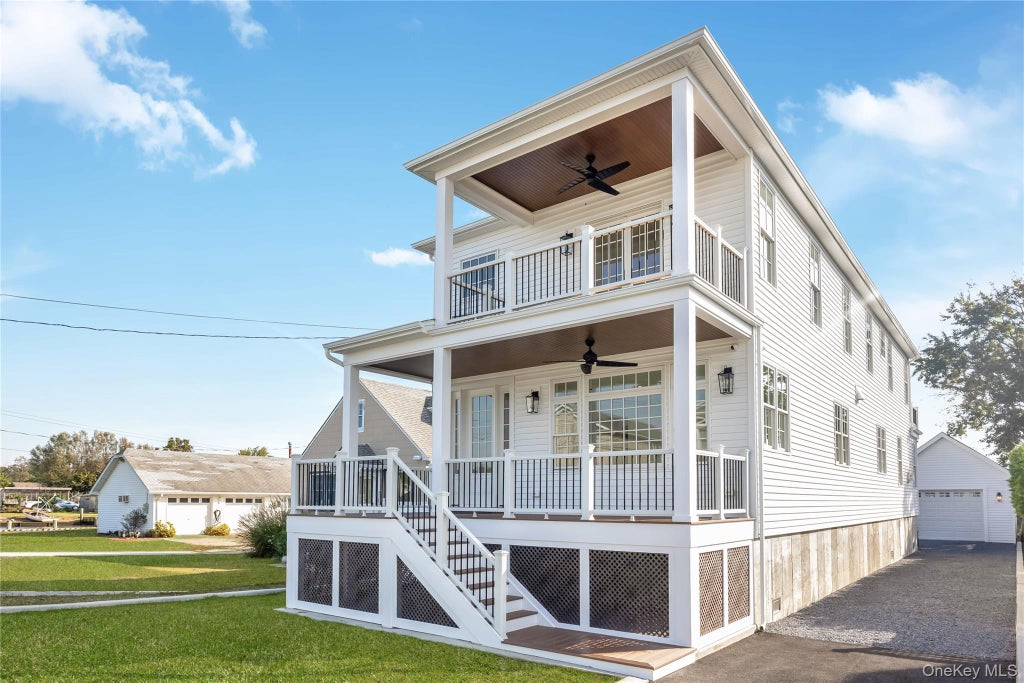 Photo of 11 Riverdale Avenue, Massapequa, NY 11758 (MLS # 1058946)