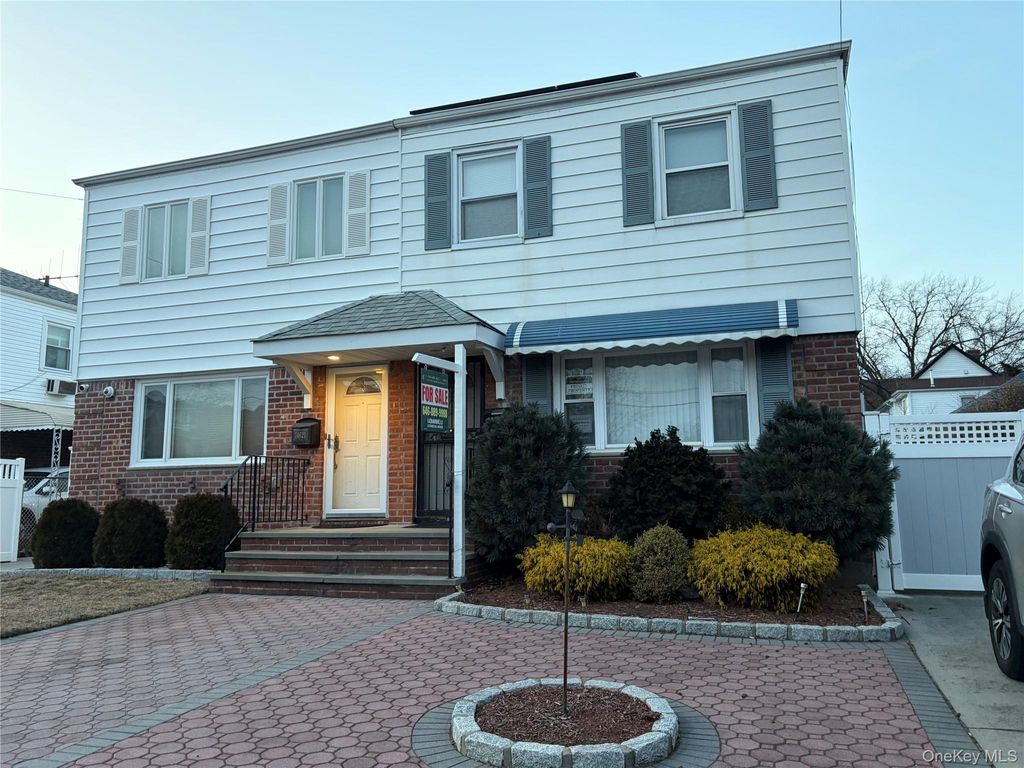 Photo of 146-23 Laburnum Avenue, Flushing, NY 11355 (MLS # 953809)