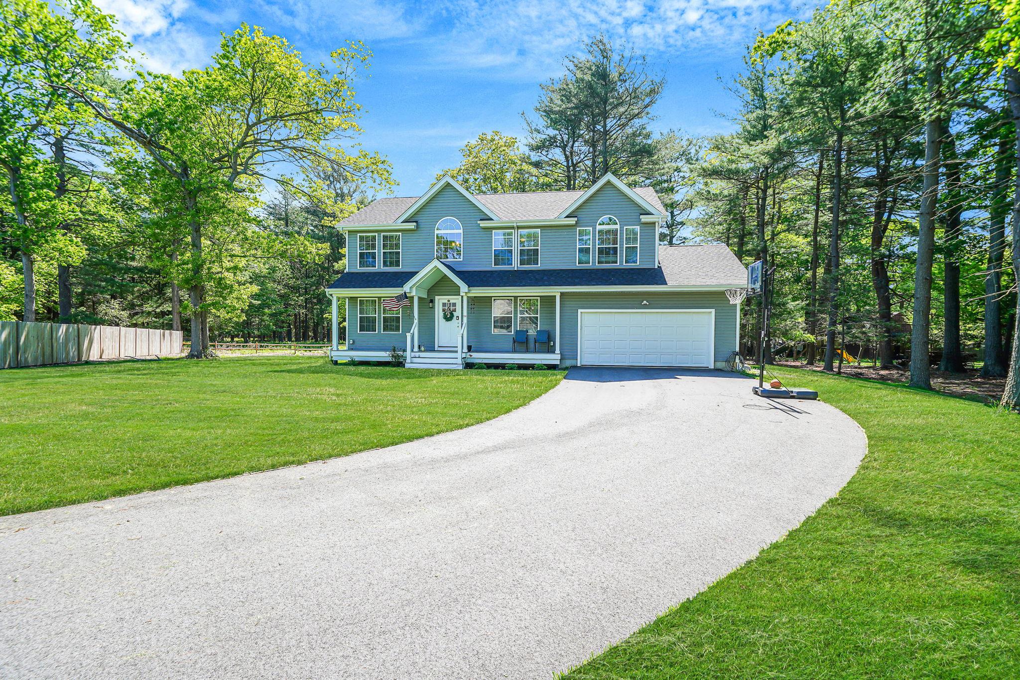 59 Middle Island Boulevard, Middle Island, New York image 2