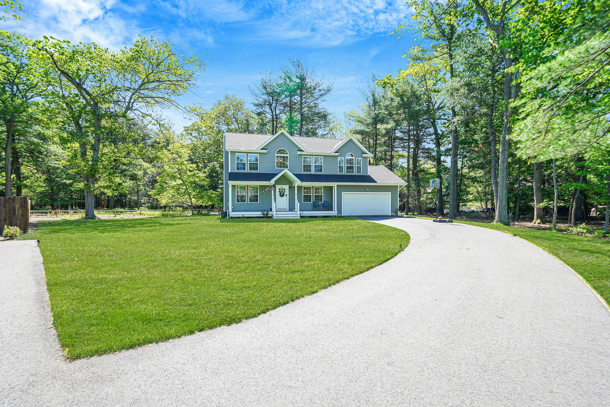 59 Middle Island Boulevard, Middle Island, New York image 1