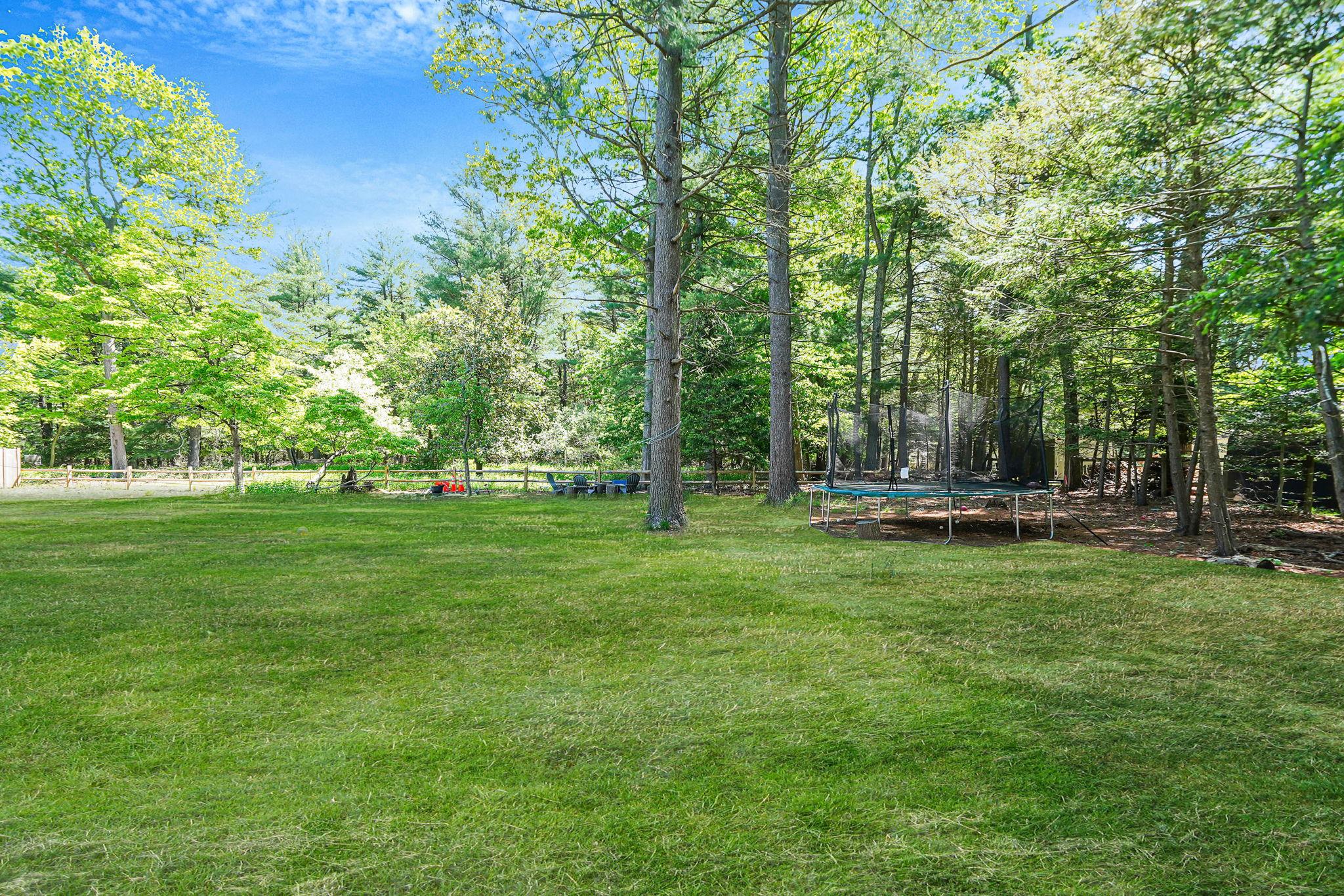 59 Middle Island Boulevard, Middle Island, New York image 39
