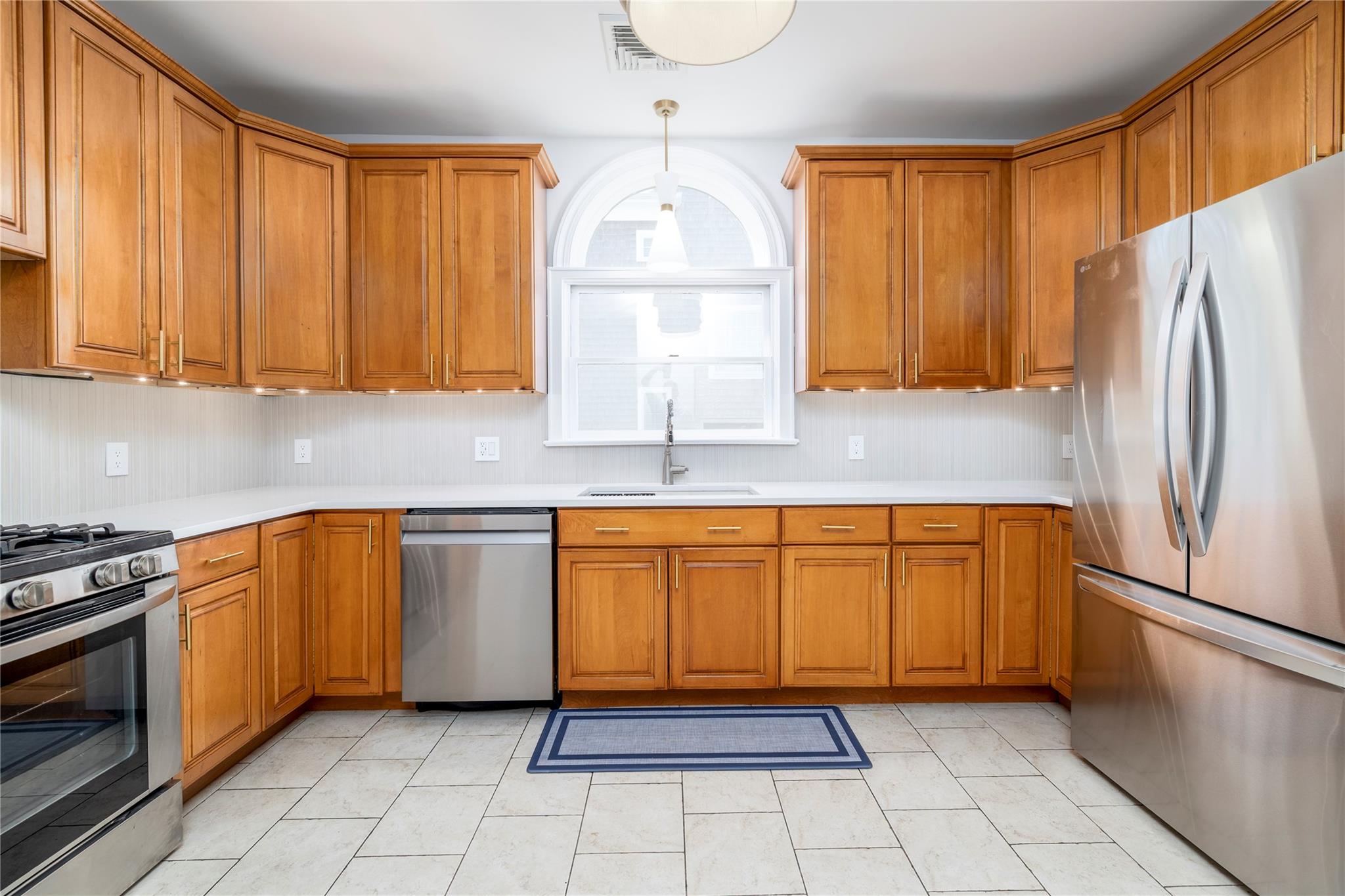 130 Cedarhurst Avenue, Point Lookout, New York image 6