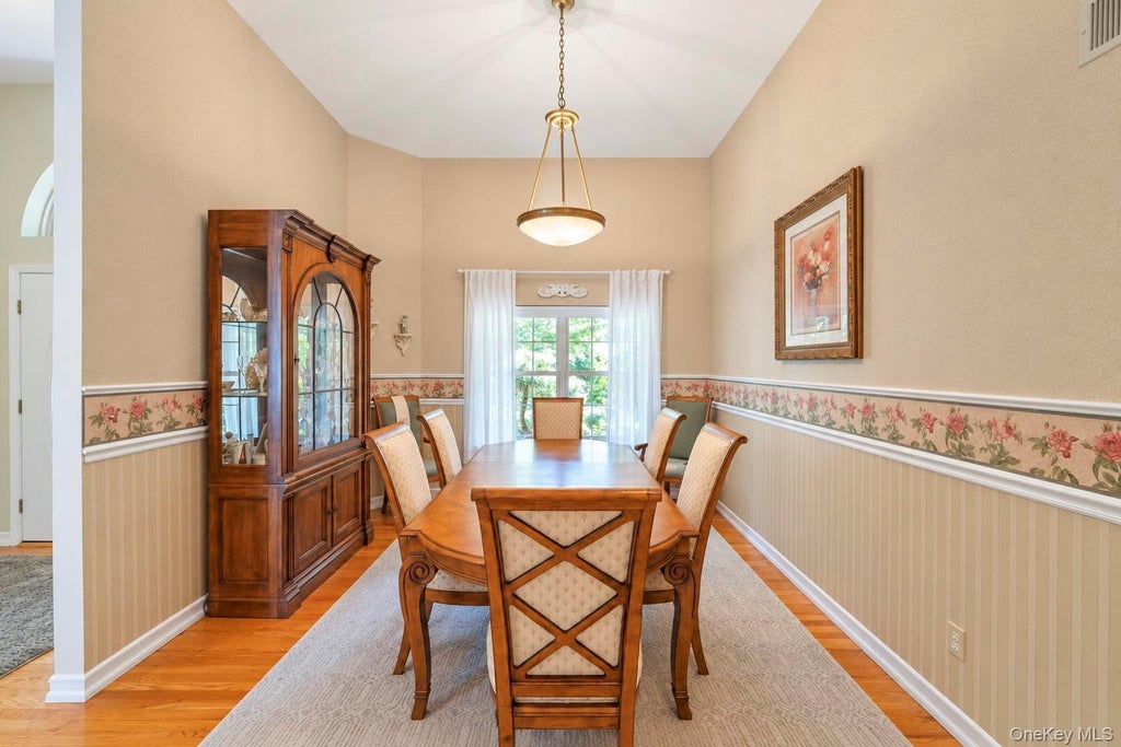 Photo of 7 Wood Hollow Drive, Westhampton, NY 11977 (MLS # 1047038)