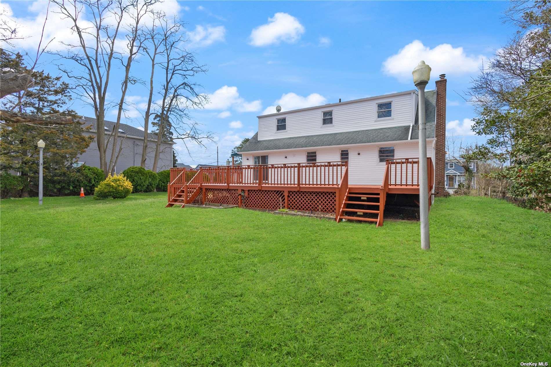 19 E Hamilton Avenue, Massapequa, New York image 14