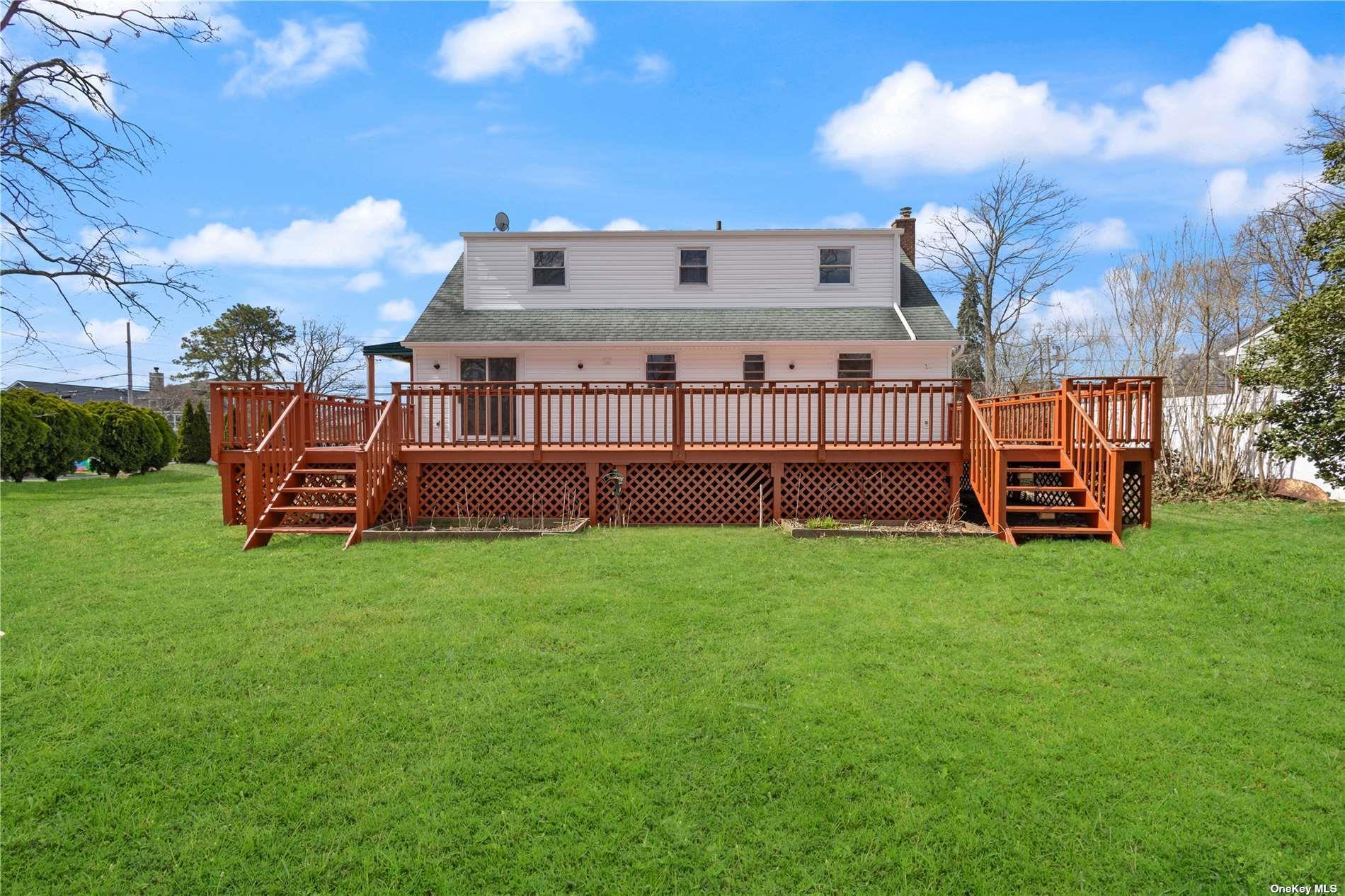 19 E Hamilton Avenue, Massapequa, New York image 2