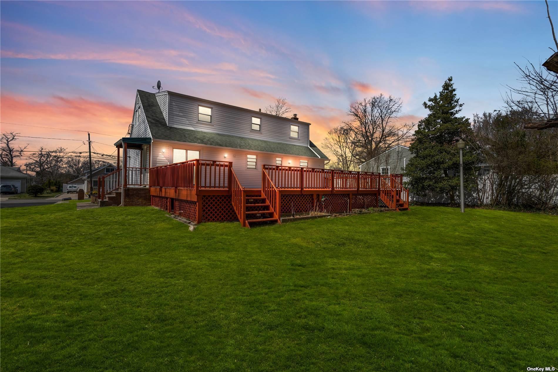 19 E Hamilton Avenue, Massapequa, New York image 13