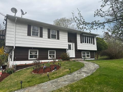 141 Oak Street Newburgh NY 12550