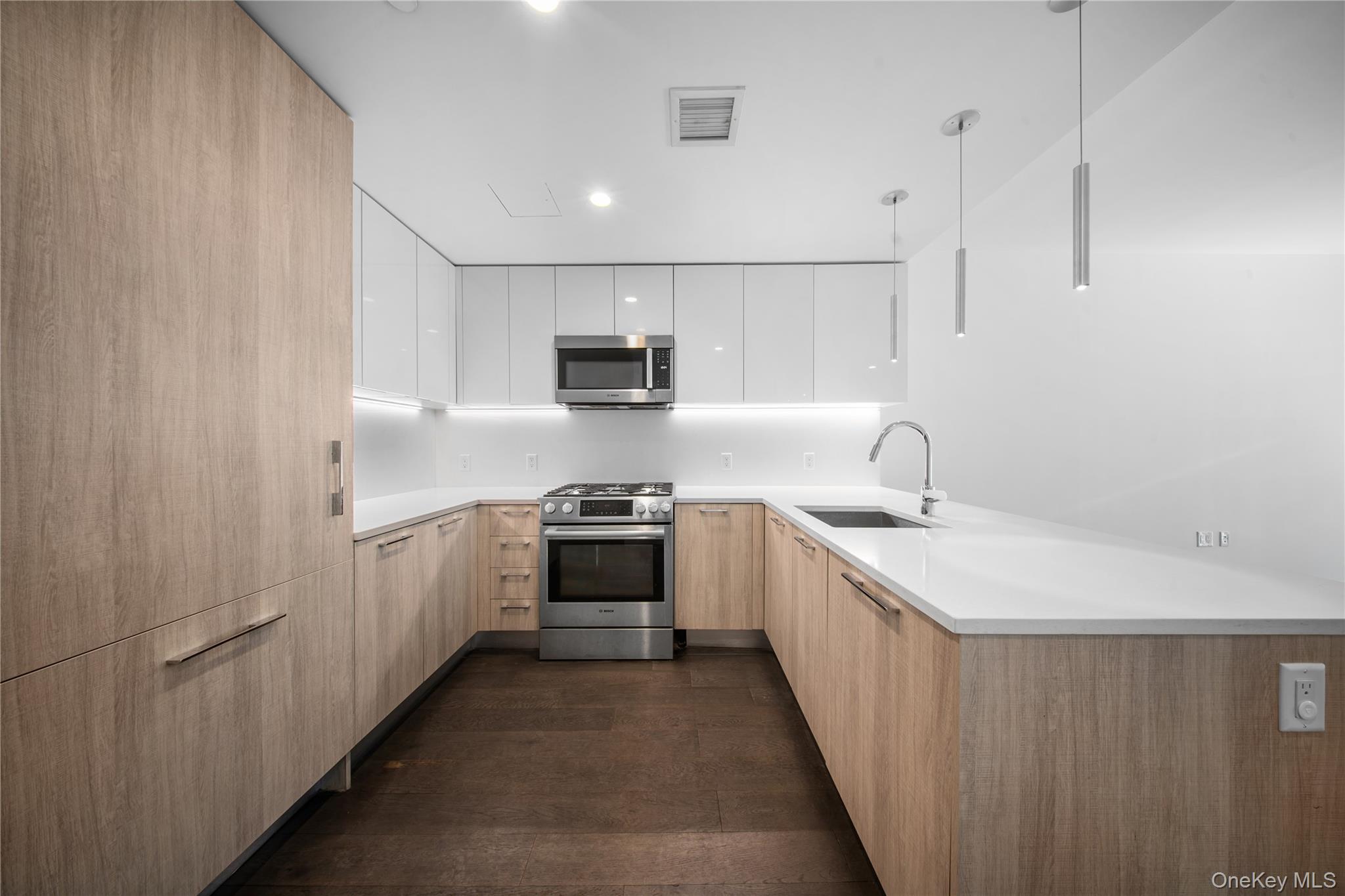 131-05 40th Road 17M