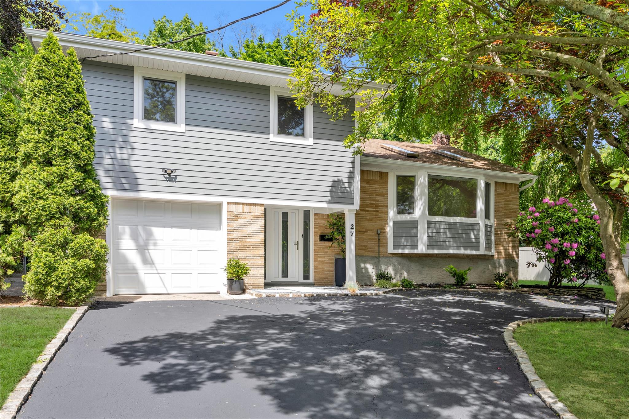 27 Meadowfield Lane