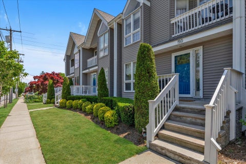 Condo For Sale - 150 I U Willets Road<br/> Albertson, NY 11507