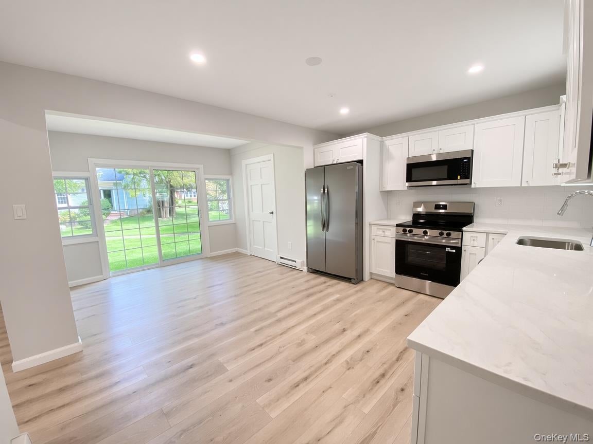 19 Hearthside Drive