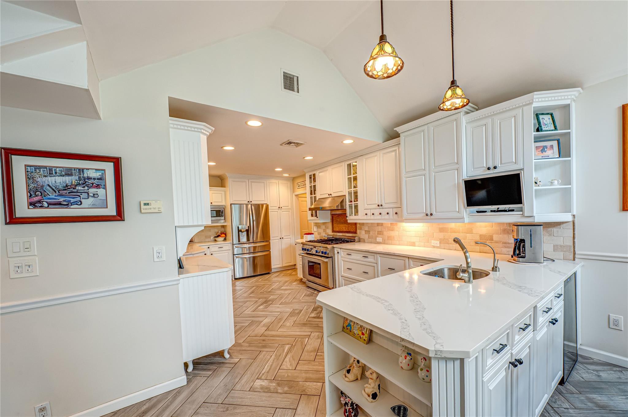 6 Deering Lane, East Rockaway, New York image 6