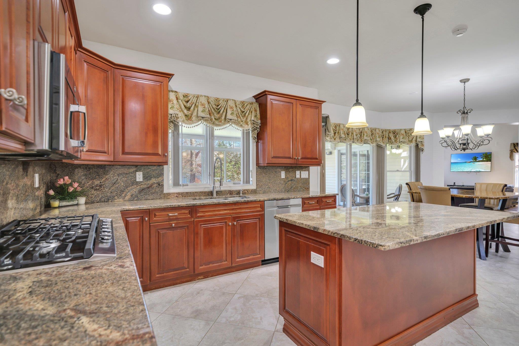 25 Charnwood Drive, Suffern, New York image 14