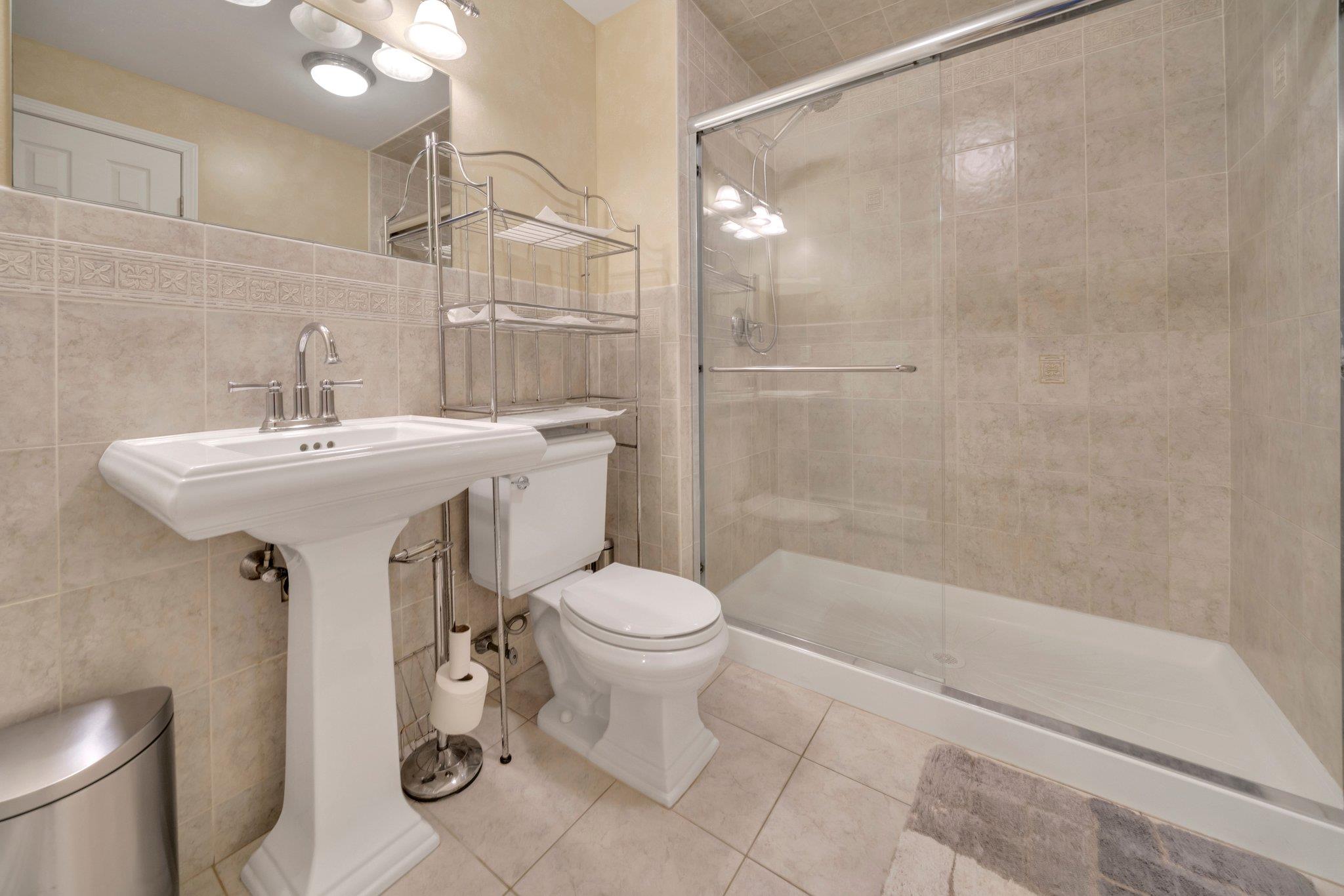 25 Charnwood Drive, Suffern, New York image 36