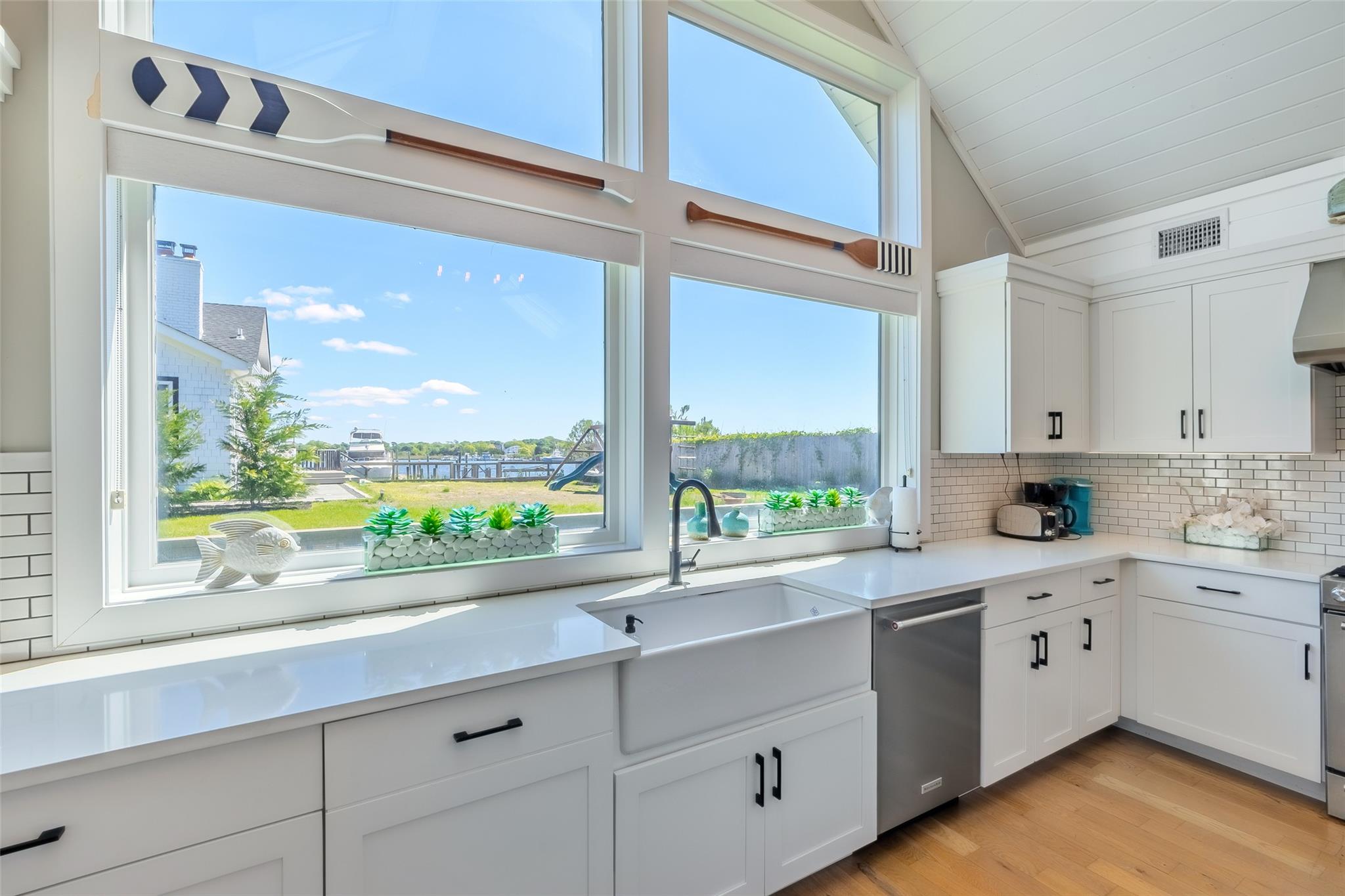 53 Old Neck Road, Center Moriches, New York image 22