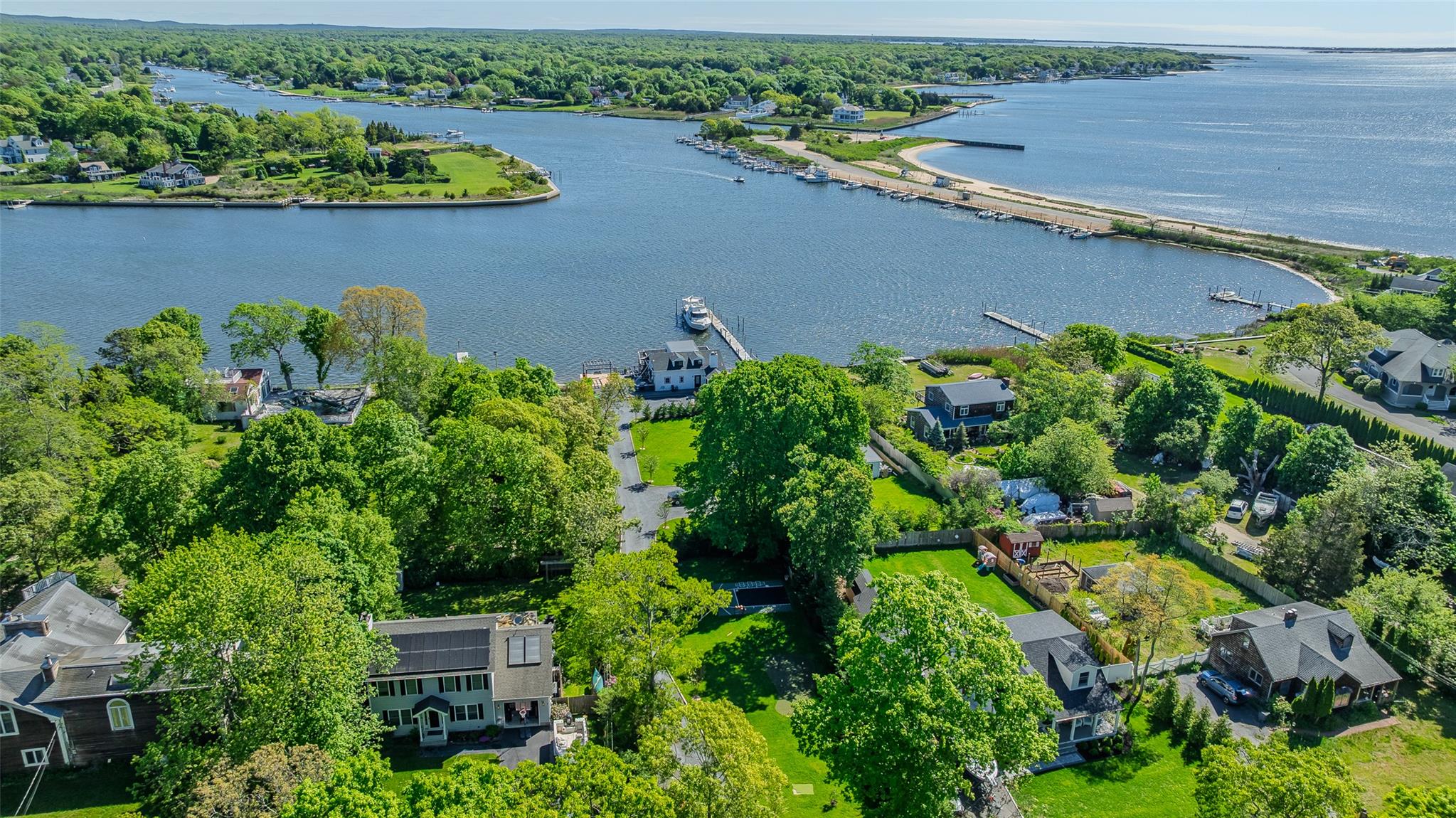 53 Old Neck Road, Center Moriches, New York image 40